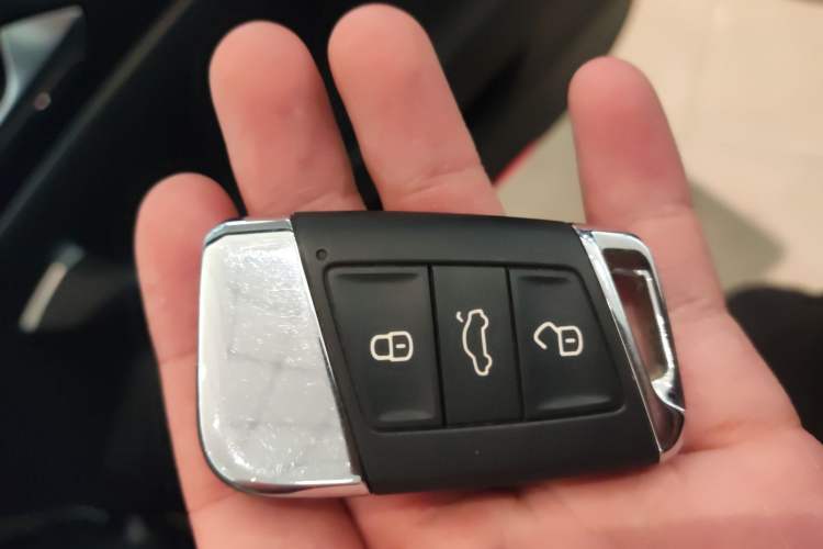 Used Volkswagen Magotan 2020 330TSI DSG Leading Model Vehicle Key