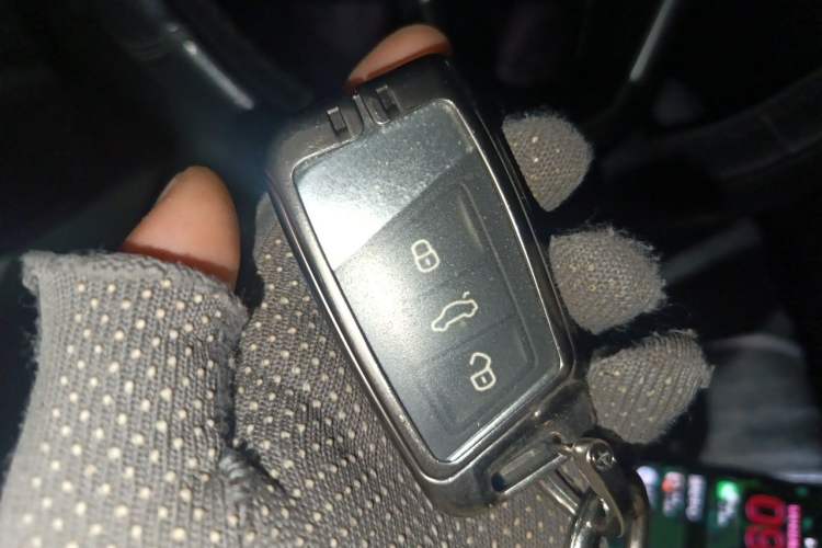 Used Volkswagen Magotan 2020 330TSI DSG Leading Model Vehicle Key