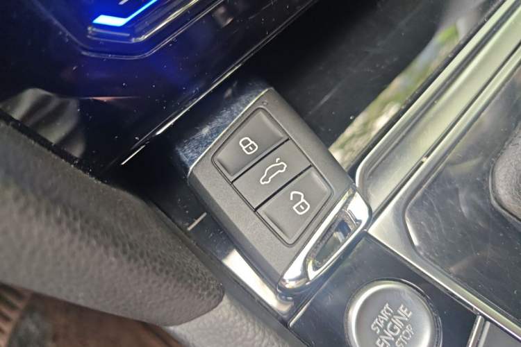 Used Volkswagen Magotan 2020 330TSI DSG Leading Model Vehicle Key