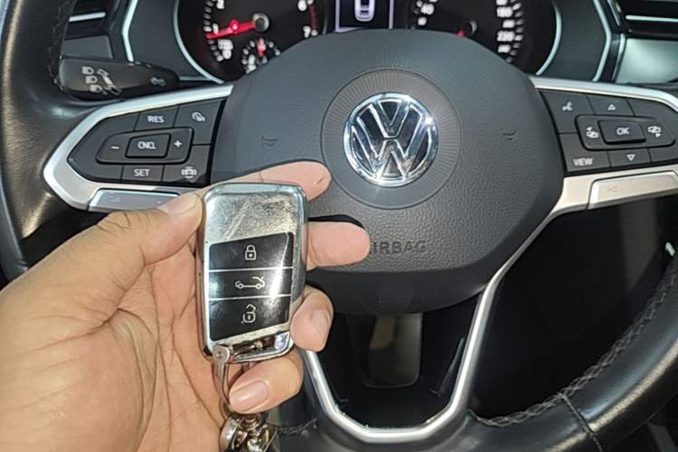 Used Volkswagen Magotan 2020 330TSI DSG Leading Model Vehicle Key