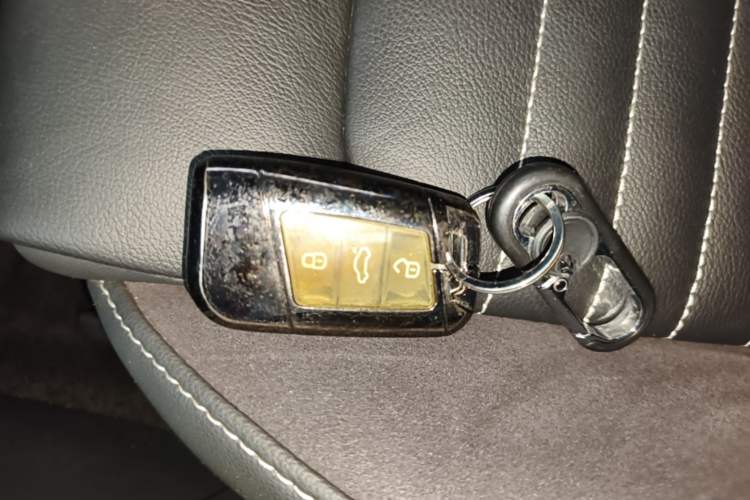 Used Volkswagen Magotan 2020 330TSI DSG Leading Model Vehicle Key