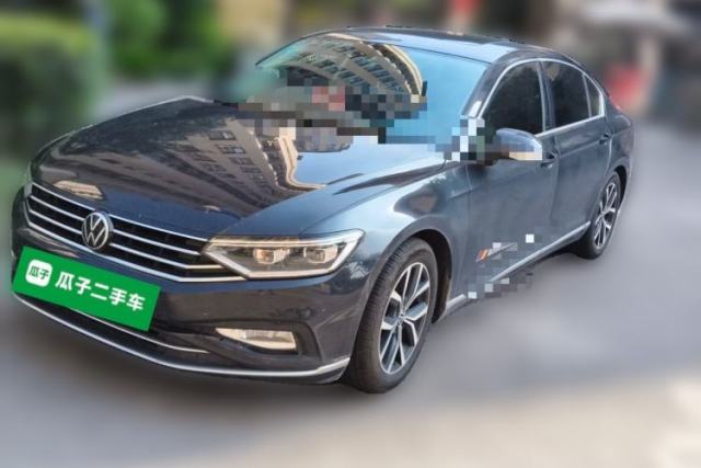 Ojetý Volkswagen Magotan 2020 330TSI DSG Leading Model