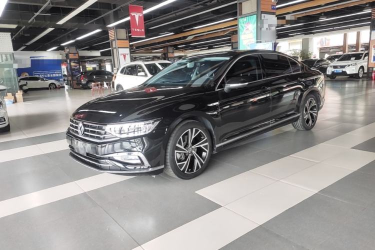 Used Volkswagen Magotan 2020 330TSI DSG Luxury Edition Guazi used car, China used car export, Used car for sale, Used  cars, Cheapest cars for sale