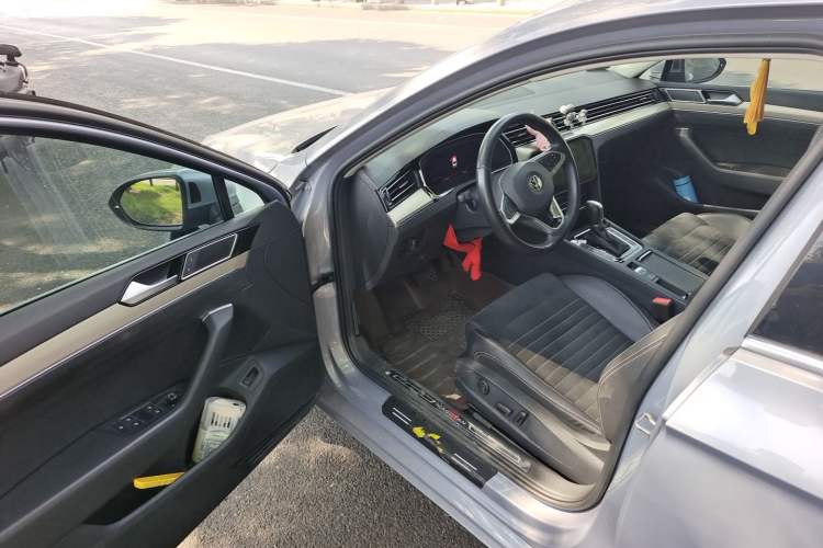 Used Volkswagen Magotan 2020 380TSI DSG Luxury Version Driver Seat