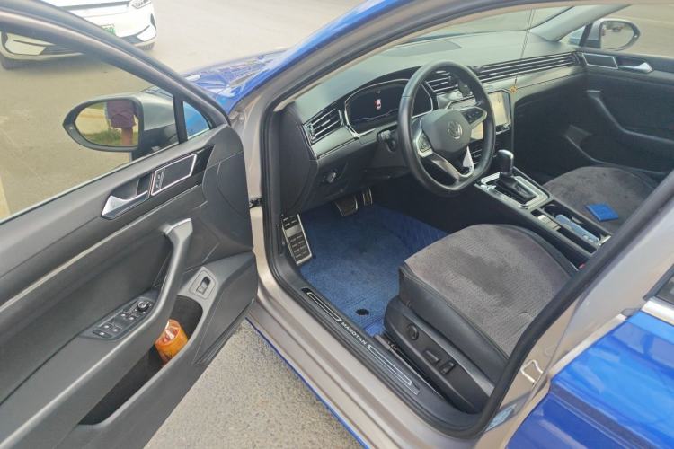 Used Volkswagen Magotan 2020 330TSI DSG Leading Model Driver Seat