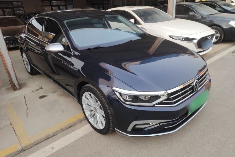 Used Volkswagen Magotan 2020 330TSI DSG Luxury Edition Exterior 2