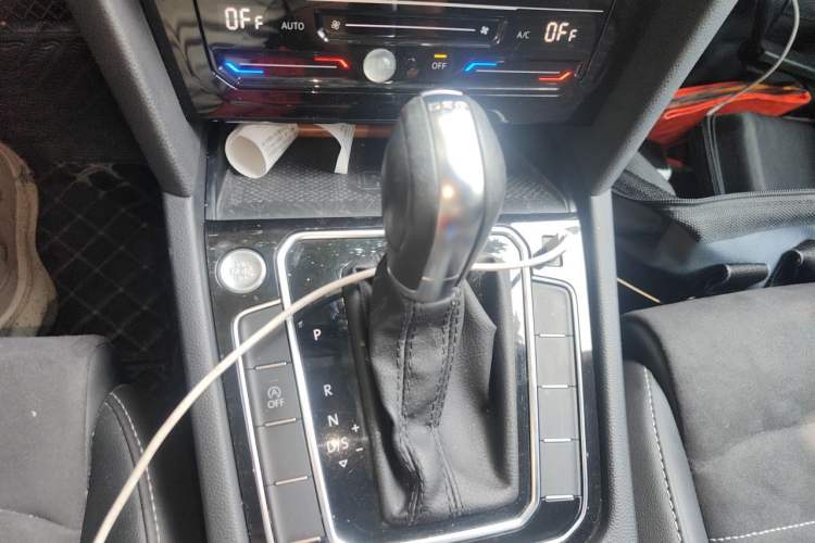 Used Volkswagen Magotan 2020 330TSI DSG Luxury Edition Gear Lever