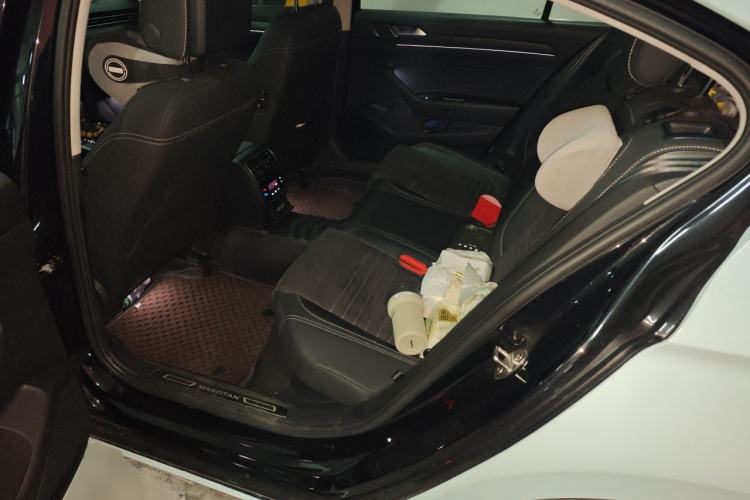 Used Volkswagen Magotan 2020 330TSI DSG Luxury Edition Left Rear Seat
