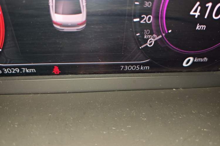 Used Volkswagen Magotan 2020 330TSI DSG Luxury Edition Odometer Close Up