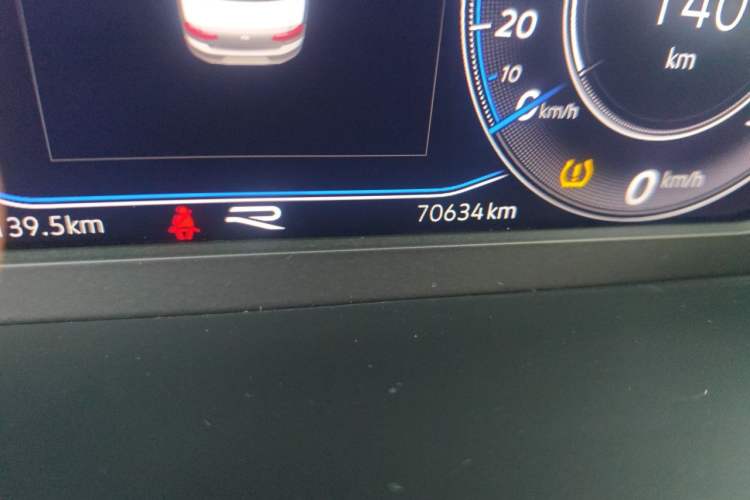 Used Volkswagen Magotan 2020 330TSI DSG Leading Model Odometer Close Up