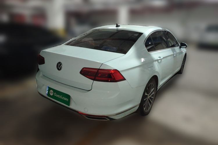 Used Volkswagen Magotan 2020 330TSI DSG Luxury Edition Rear Right 45 Deg