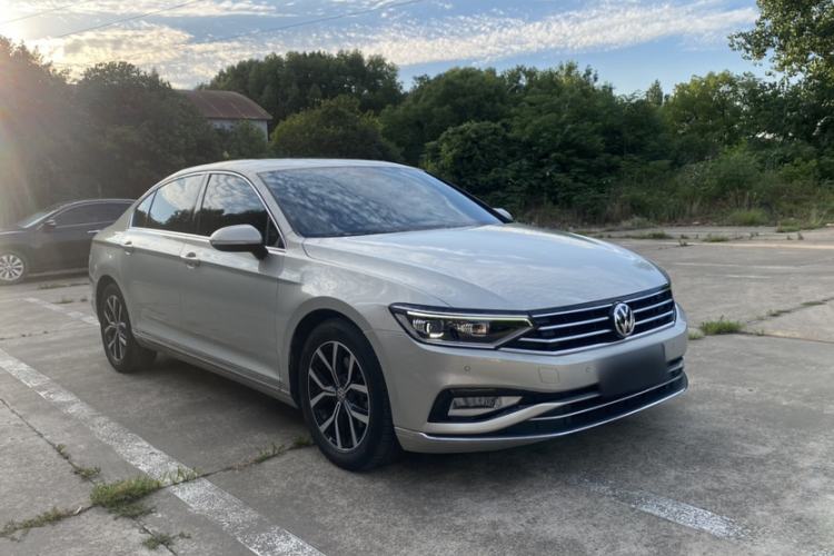 Used Volkswagen Magotan 2020 330TSI DSG Leading Model Exterior 5
