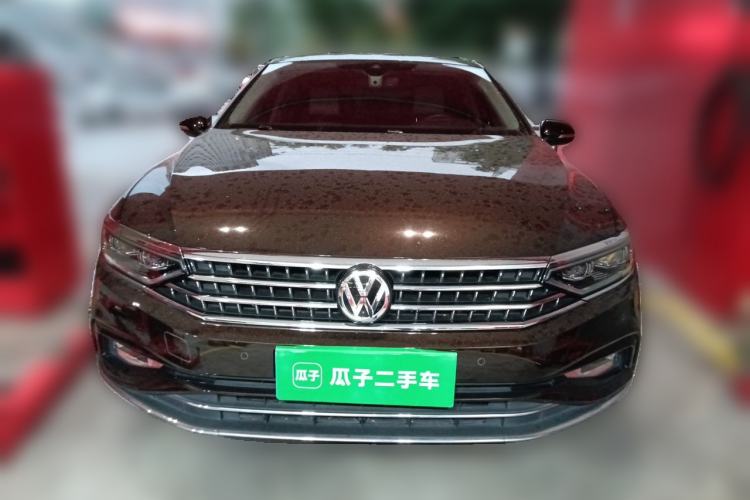Used Volkswagen Magotan  Front