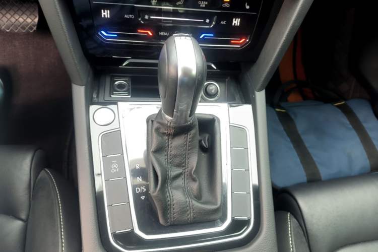 Used Volkswagen Magotan 2020 330TSI DSG Leading Model Gear Lever