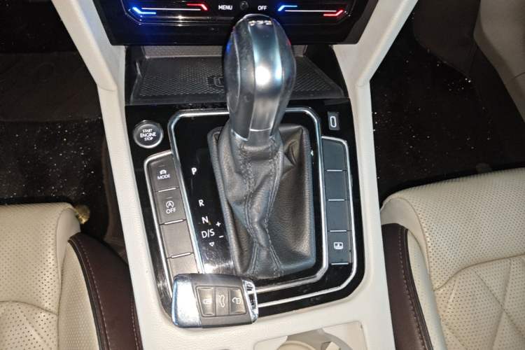 Used Volkswagen Magotan 2020 380TSI DSG Flagship Edition Gear Lever