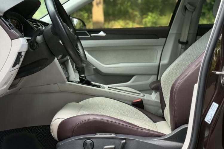 Used Volkswagen Magotan 2020 380TSI DSG Flagship Edition Interior 1