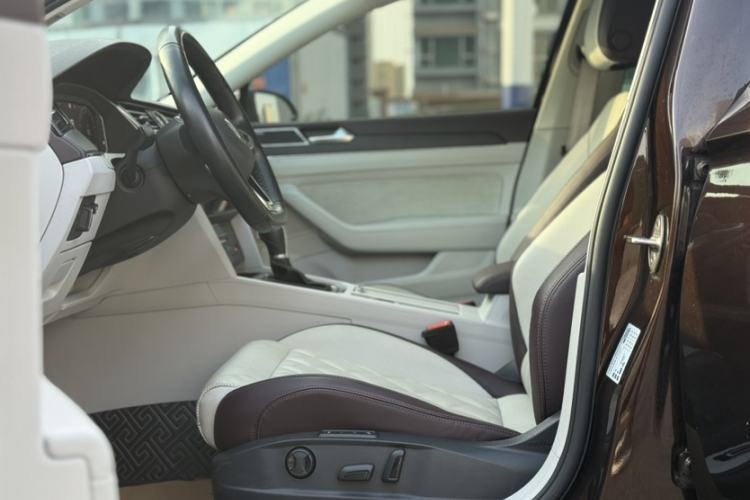 Used Volkswagen Magotan 2020 380TSI DSG Flagship Edition Interior 3