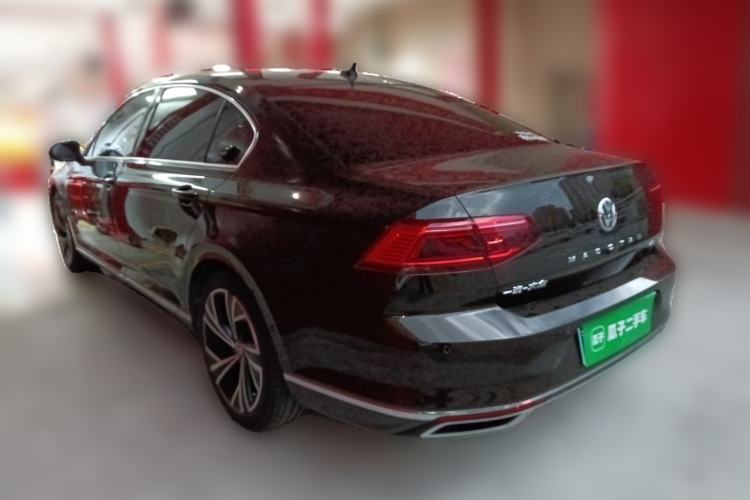 Used Volkswagen Magotan  Rear Left 45 Deg