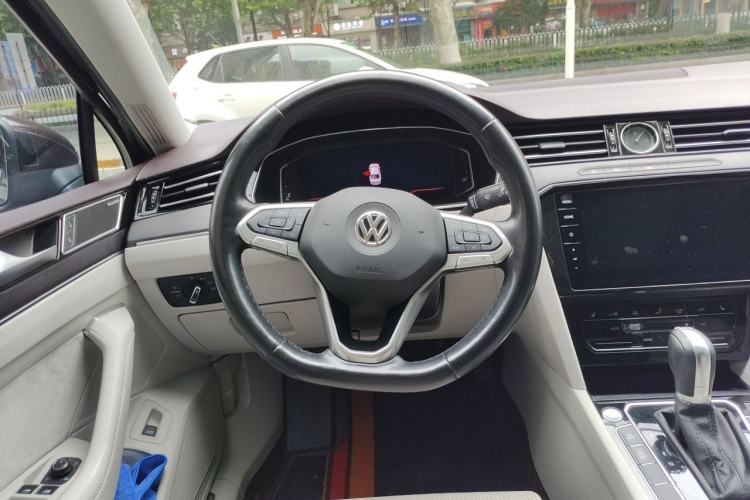 Used Volkswagen Magotan 2020 380TSI DSG Flagship Edition Steering Wheel