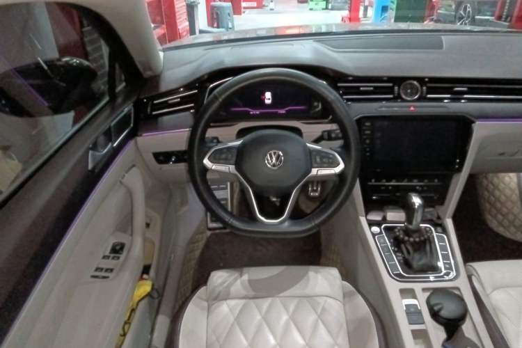 Used Volkswagen Magotan  Steering Wheel