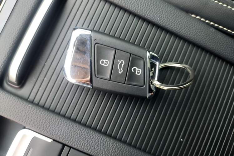 Used Volkswagen Magotan 2020 330TSI DSG Leading Model Vehicle Key