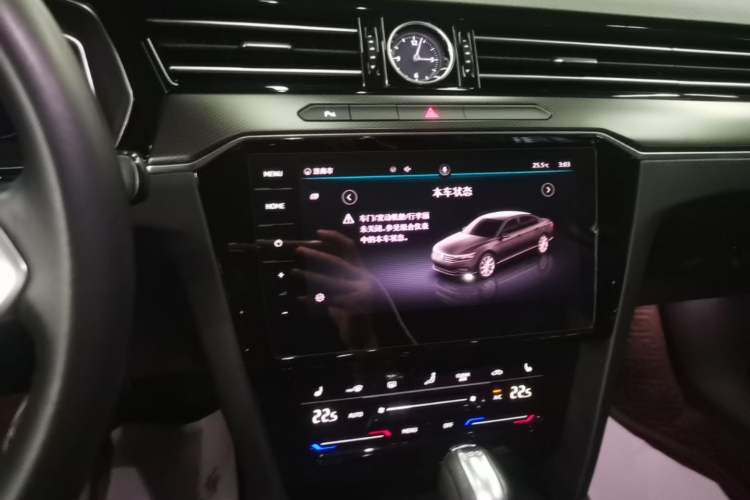 Used Volkswagen Magotan 2020 330TSI DSG Luxury Edition Audio And AC Panel