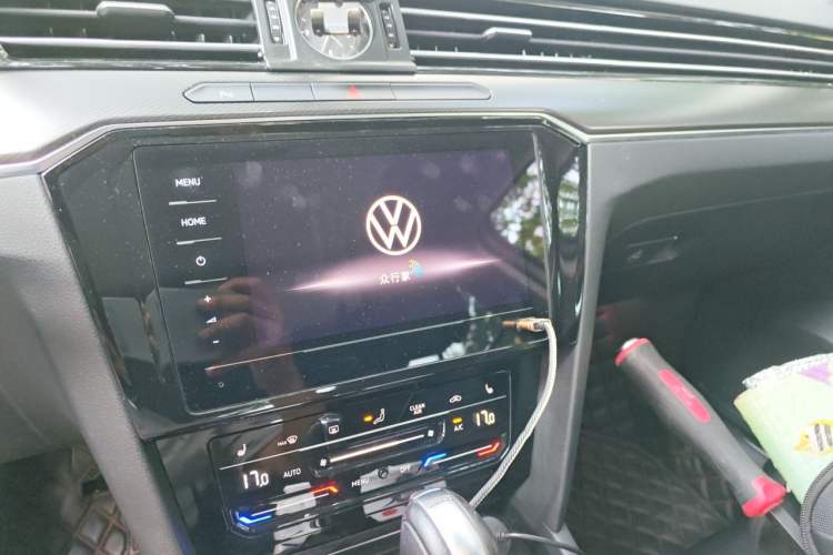 Used Volkswagen Magotan 2020 330TSI DSG Leading Model Audio And AC Panel