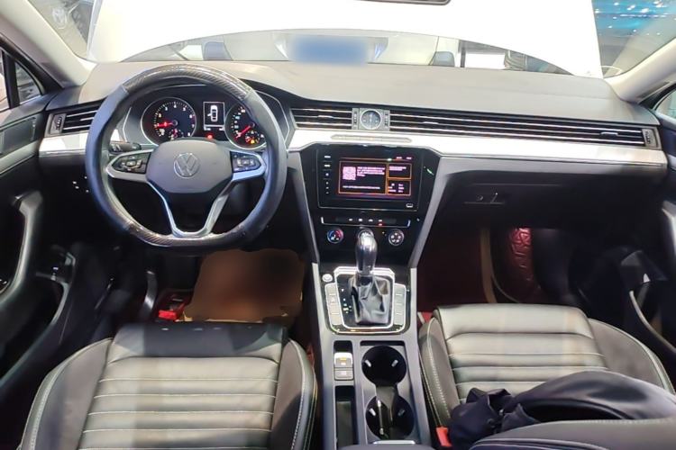 Used Volkswagen Magotan 2020 280TSI DSG Comfort Edition Center Console