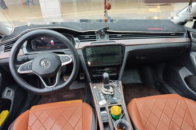 Used Volkswagen Magotan 2020 330TSI DSG Luxury Edition Center Console