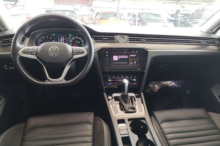 Used Volkswagen Magotan 2020 330TSI DSG Luxury Edition Center Console