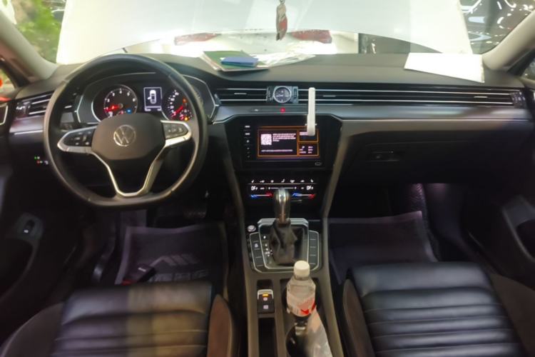 Used Volkswagen Magotan 2020 330TSI DSG Leading Model Center Console