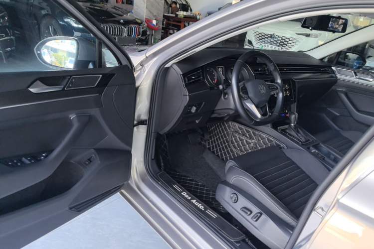 Used Volkswagen Magotan 2020 330TSI DSG Leading Model Driver Seat
