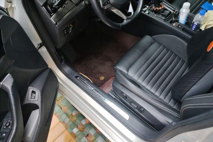 Used Volkswagen Magotan 2020 330TSI DSG Leading Model Driver Seat