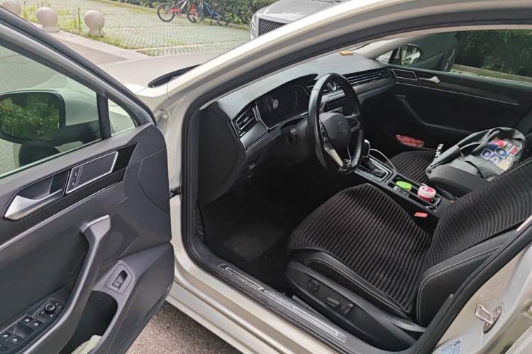 Used Volkswagen Magotan 2020 330TSI DSG Luxury Edition Driver Seat