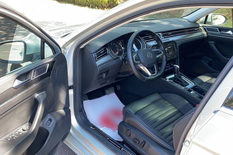 Used Volkswagen Magotan 2020 330TSI DSG Leading Model Driver Seat