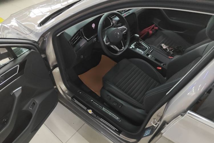 Used Volkswagen Magotan 2020 330TSI DSG Luxury Edition Driver Seat