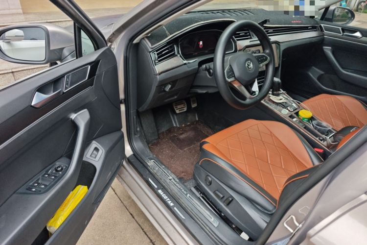 Used Volkswagen Magotan 2020 330TSI DSG Luxury Edition Driver Seat