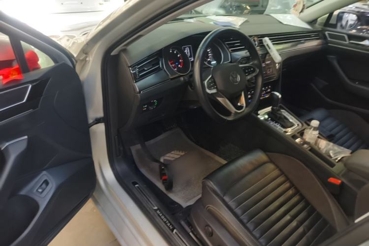 Used Volkswagen Magotan 2020 330TSI DSG Leading Model Driver Seat