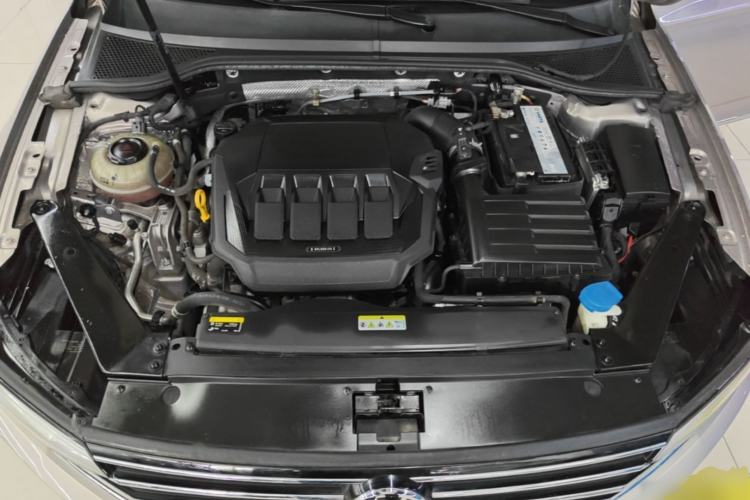 Used Volkswagen Magotan 2020 330TSI DSG Luxury Edition Engine Bay