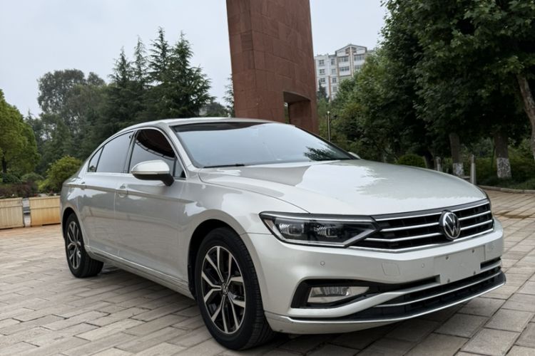Used Volkswagen Magotan 2020 330TSI DSG Luxury Edition Exterior 1