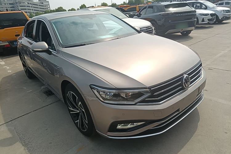 Used Volkswagen Magotan 2020 330TSI DSG Leading Model Exterior 1