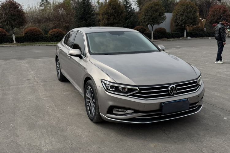 Used Volkswagen Magotan 2020 330TSI DSG Luxury Edition Exterior 2