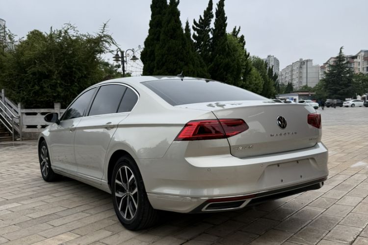 Used Volkswagen Magotan 2020 330TSI DSG Luxury Edition Exterior 2