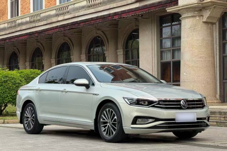 Used Volkswagen Magotan 2020 330TSI DSG Luxury Edition Exterior 2