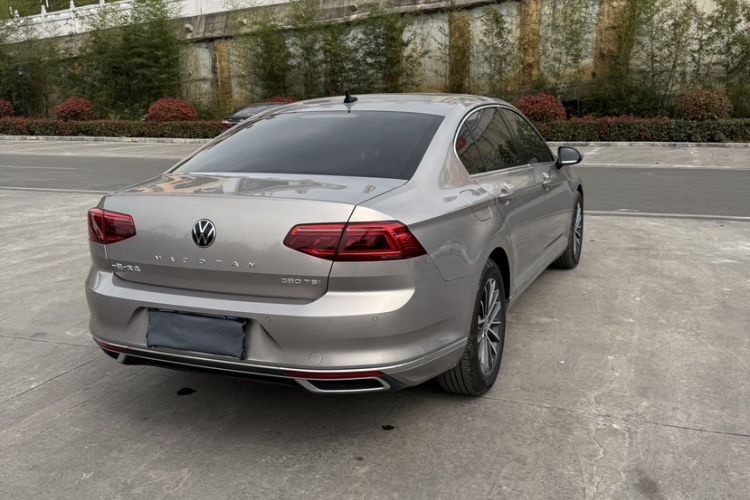 Used Volkswagen Magotan 2020 330TSI DSG Luxury Edition Exterior 3