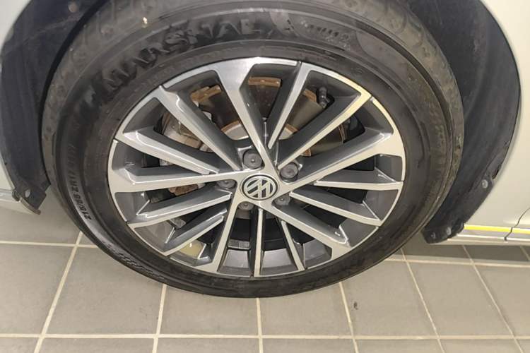 Used Volkswagen Magotan 2020 380TSI DSG Luxury Version Exterior 4