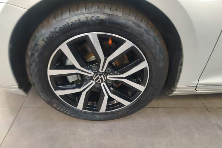 Used Volkswagen Magotan 2020 330TSI DSG Leading Model Exterior 4