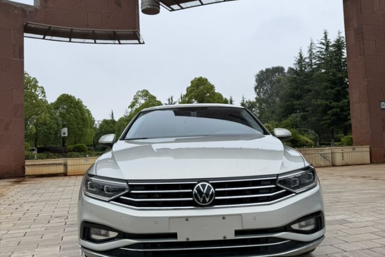 Used Volkswagen Magotan 2020 330TSI DSG Luxury Edition Exterior 5