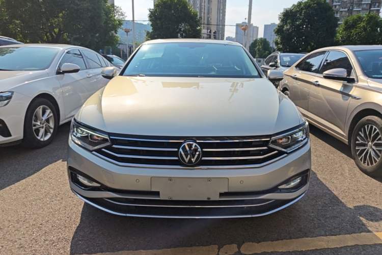 Used Volkswagen Magotan 2020 330TSI DSG Luxury Edition Front