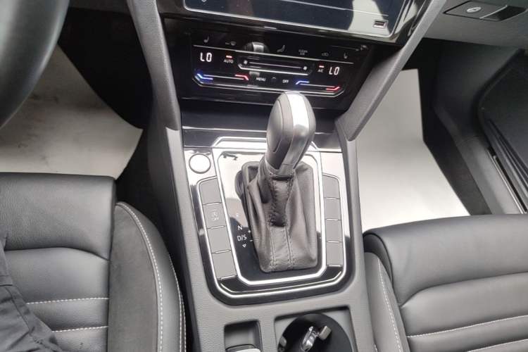 Used Volkswagen Magotan 2020 330TSI DSG Leading Model Gear Lever